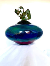 Load image into Gallery viewer, Ceramic Urn With Eternal Flame
